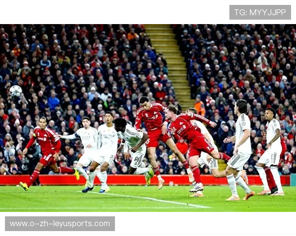 利物浦麦卡利斯特中场平衡与抢断加强