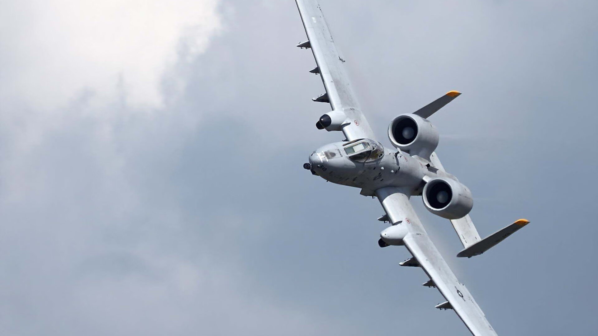 1000元套餐成新生入学标配,家长质疑“自愿”名不副实