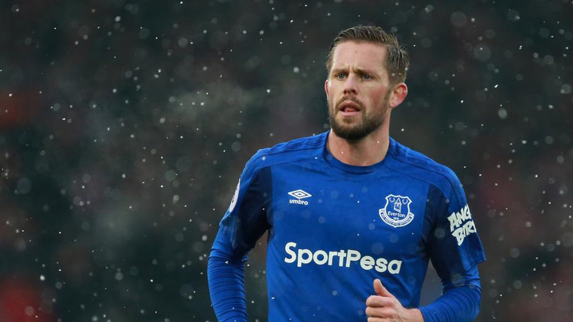 NBA“圣诞大战” 湖人险胜凯尔特人 詹姆斯砍下30+10+8